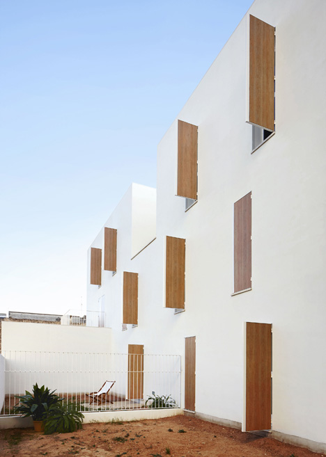 Social housing in Sa Pobla by RipollTizon