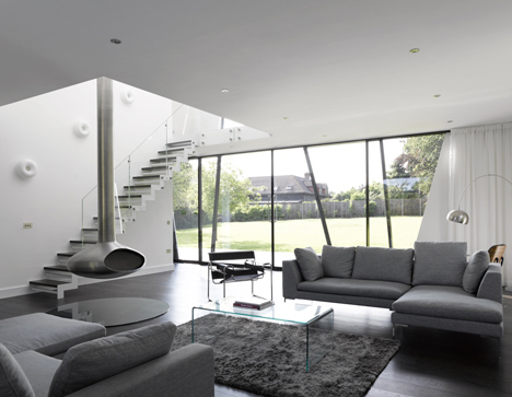 Trish House Yalding by Matthew Heywood