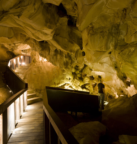 Gruta do Escoural by Nuno Simões + DNSJ.arq