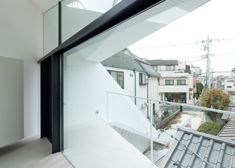 Arrow by Apollo Architects & Associates