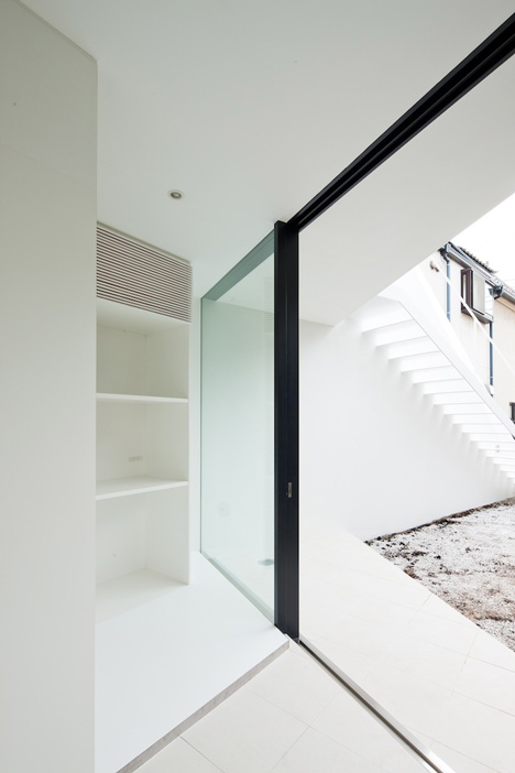 Arrow by Apollo Architects & Associates