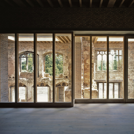 Dezeen Mail #162