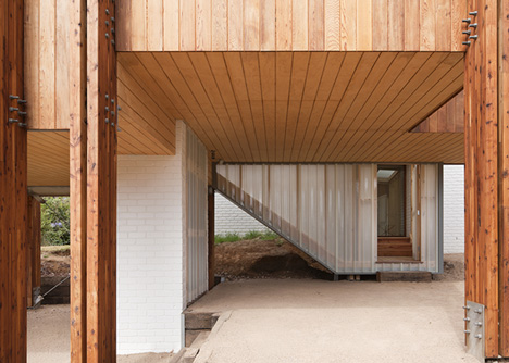 Beach House Mornington by Clare Cousins