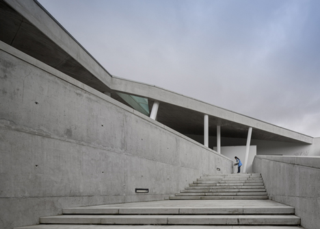 Caneças High School by ARX Portugal