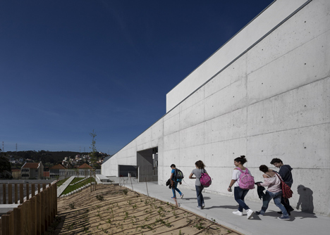 Caneças High School by ARX Portugal