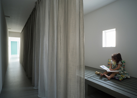 Promenade House by FORM: Kouichi Kimura Arcitects