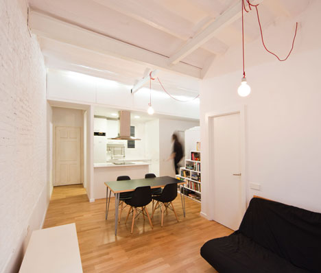 Renovated apartment in Raval, Barcelona by Eva Cotman