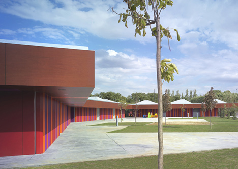 School Complex in Zaragoza by Magén Arquitectos