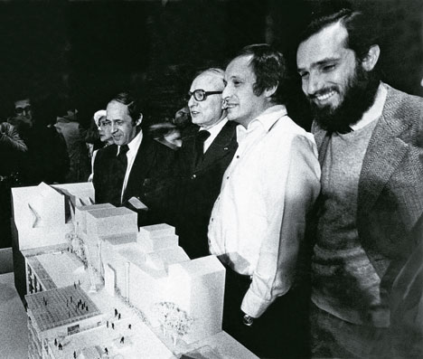 "The Centre Pompidou captures the revolutionary spirit of 1968" - Richard Rogers "The Centre Pompidou captures the revolutionary spirit of 1968" - Richard Rogers