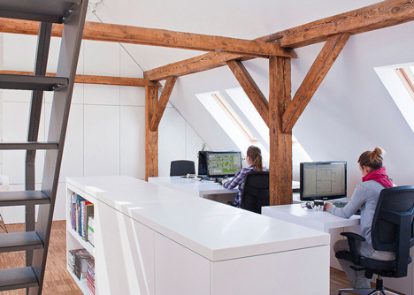 Workshop in the Attic by PL_architekci