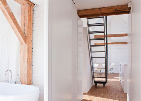 Workshop in the Attic by PL_architekci