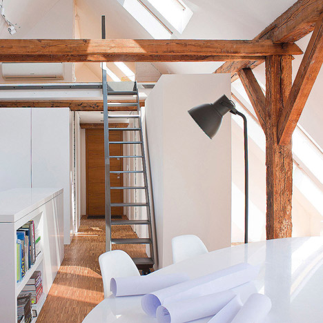 Workshop in the Attic by PL_architekci