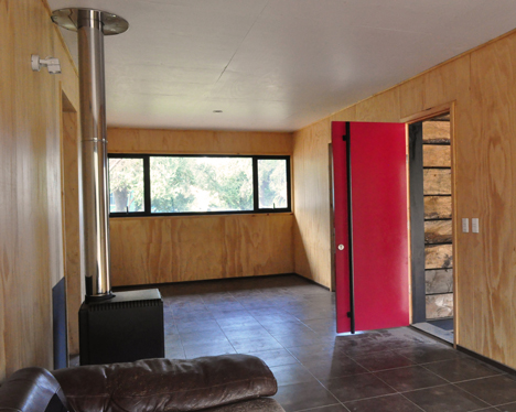 Hijuela El Durazno Caretaker's House by emA Hijuela El Durazno Caretaker's House by emA