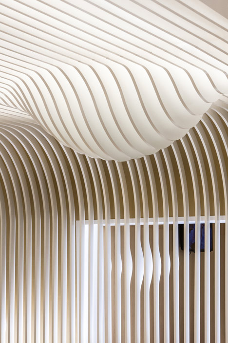 dezeen_Bakery in Porto by Paulo Merlini_12