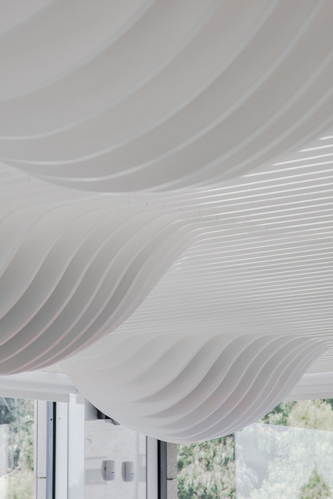 dezeen_Bakery in Porto by Paulo Merlini_15