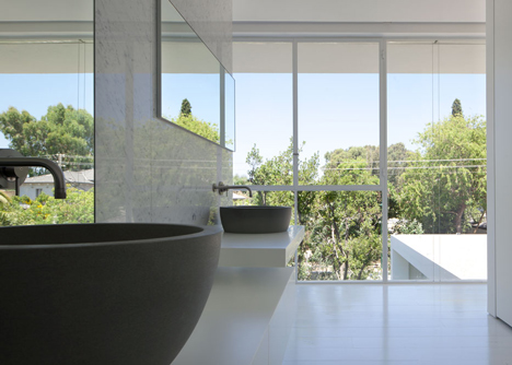 House Between Two Yards by Pitsou Kedem