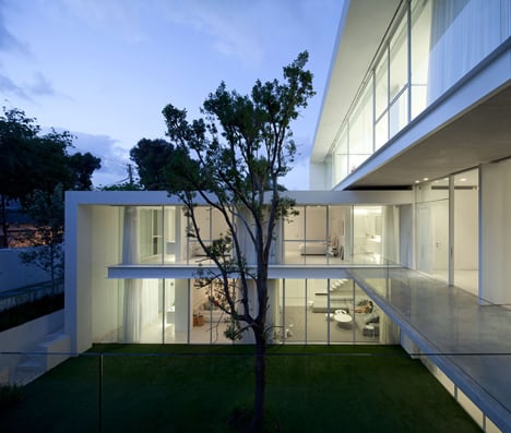 House Between Two Yards by Pitsou Kedem