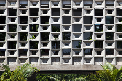 Binh Thanh House by Vo Trong Nghia and Sanuki + Nishizawa