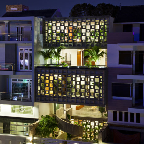 Binh Thanh House by Vo Trong Nghia and Sanuki + Nishizawa