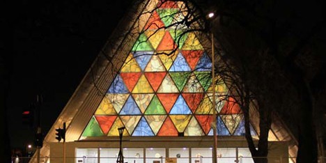 Shigeru Ban completes Cardboard Cathedral in Christchurch