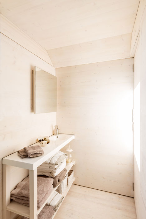 Casa Transportable ÁPH80 by Ábaton