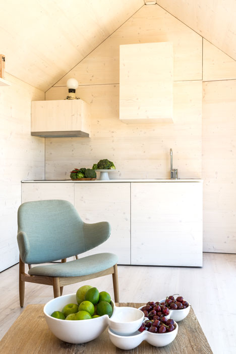 Casa Transportable ÁPH80 by Ábaton