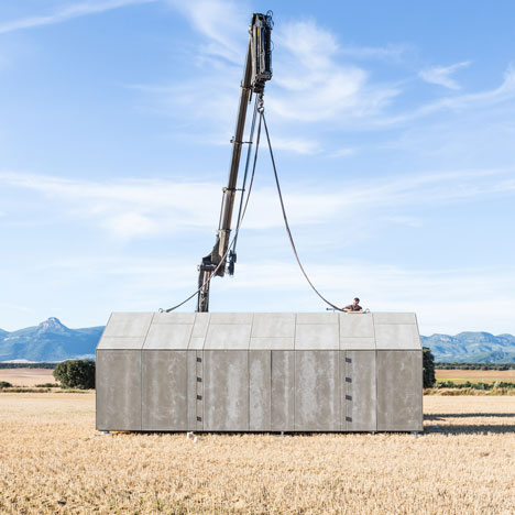 Casa Transportable ÁPH80 by Ábaton