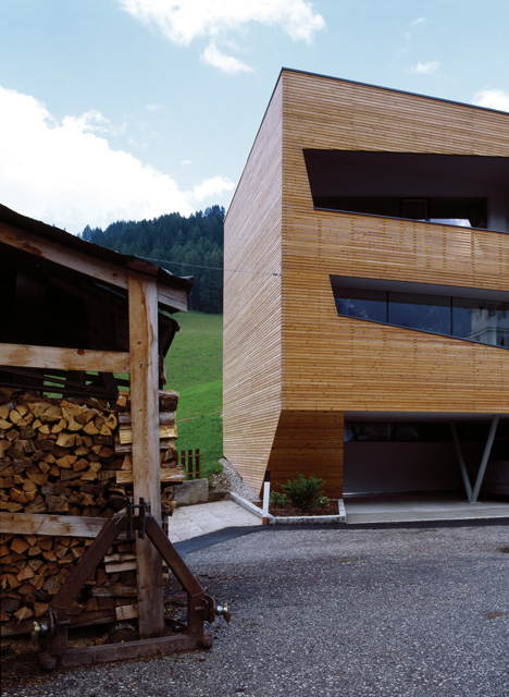 Cube House by Plasma Studio