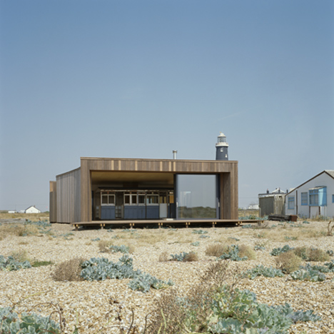 El Ray at Dungeness Beach by Simon Conder Associates