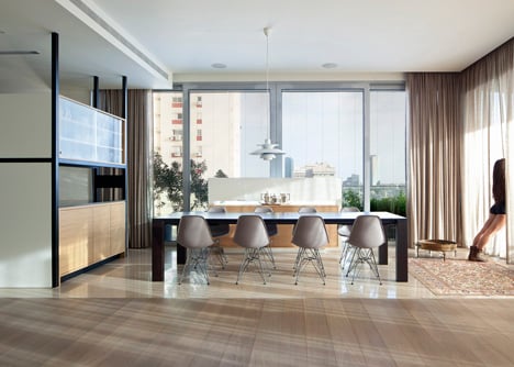 Flat in Tel Aviv by Jacobs-Yaniv Architects
