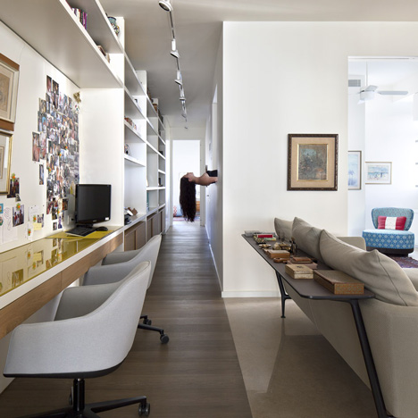 Flat in Tel Aviv by Jacobs-Yaniv Architects