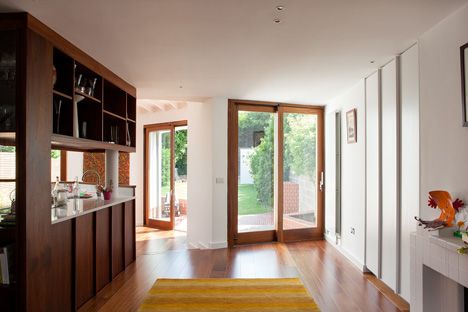 dezeen_House extension in Dublin by GKMP Architects_9