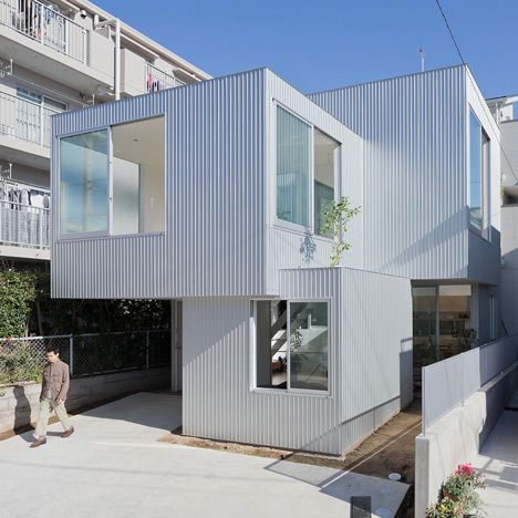 House in Chayagasaka by Tetsuo Kondo Architects