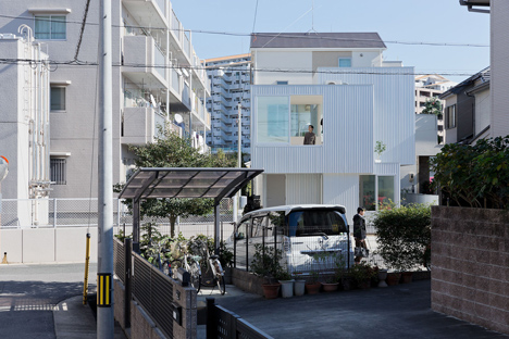House in Chayagasaka by Tetsuo Kondo Architects