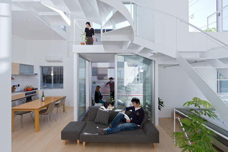 House in Chayagasaka by Tetsuo Kondo Architects
