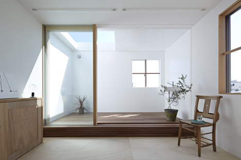 House in Itami by Tato Architects