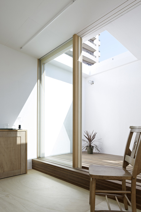 House in Itami by Tato Architects