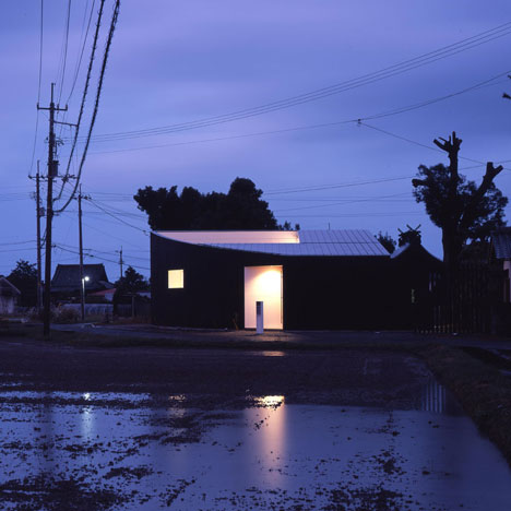 House in Kamoshima by Horibe Associates