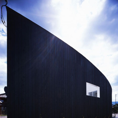 House in Kamoshima by Horibe Associates