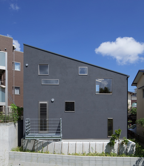 House in Nanakuma by MOVEDESIGN
