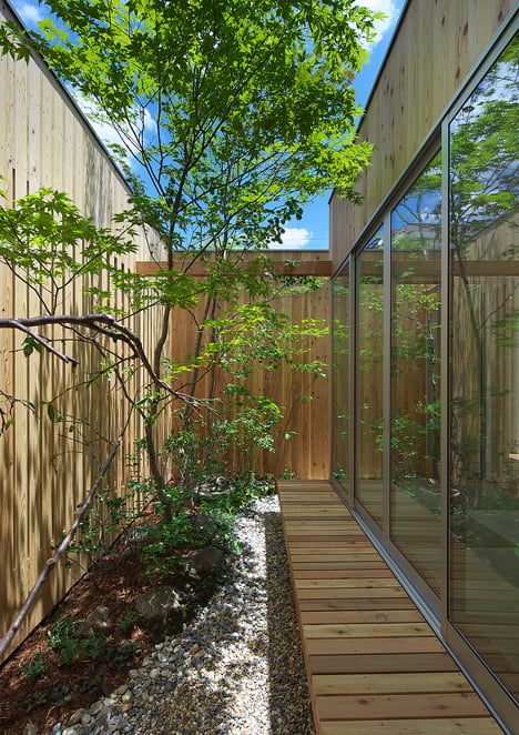House in Nishimikuni by Arbol Design
