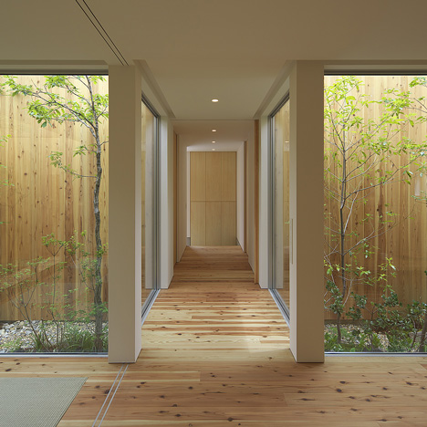 House in Nishimikuni by Arbol Design
