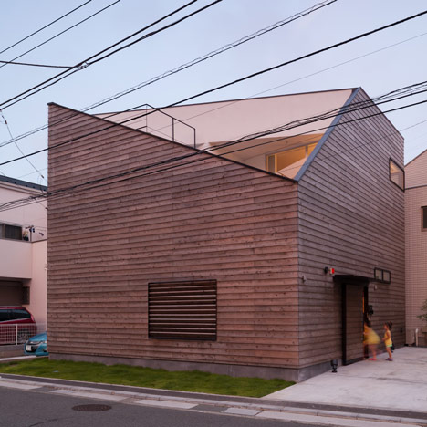 House in Ofuna by Level Architects