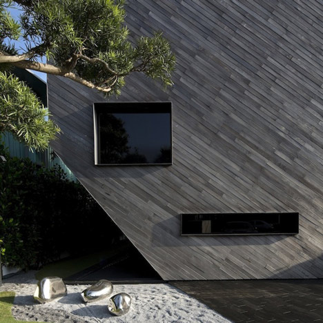 Diamond House by Formwerkz Architects