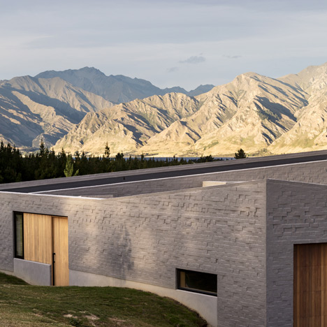 Lake Hawea Courtyard House by Glamuzina Paterson Architects