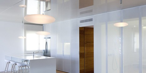 O Apartment by Paritzki & Liani Architects