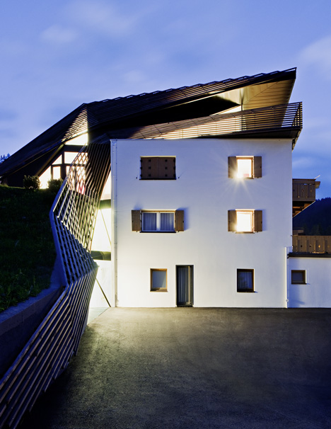 Paramount Residence Alma by Plasma Studio