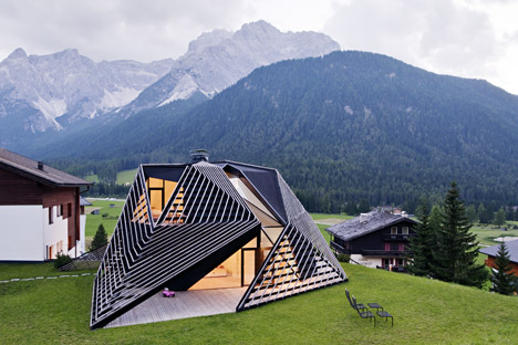 Paramount Residence Alma by Plasma Studio