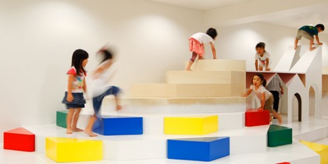 Pixy Hall by Moriyuki Ochiai Architects