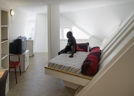 Renovation of Piet Bloms' Supercube by Personal Architecture